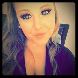 Meet your Posher, Sheena